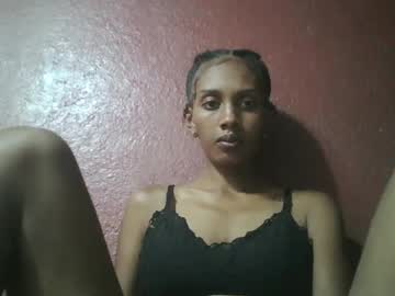 Ninie246746