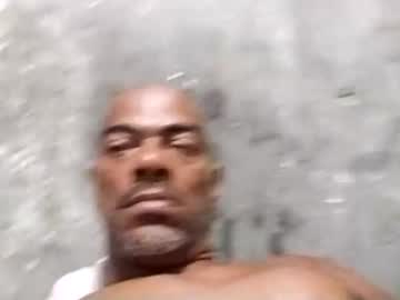 Elinton22 Chaturbate profile image