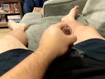 Profile of handhugger