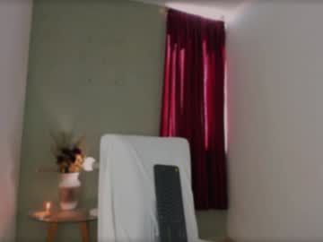 Profile of jolie__peach