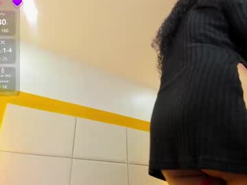 Profile of zarah_bloom_