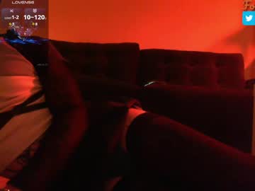 Tia_2_Holes Chaturbate profile image