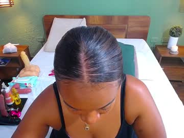 Curvyebonyy_