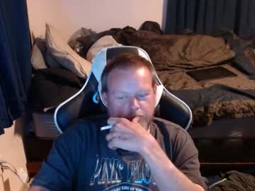 Pecker40