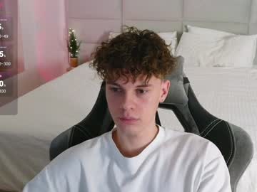 Cute_Thomas