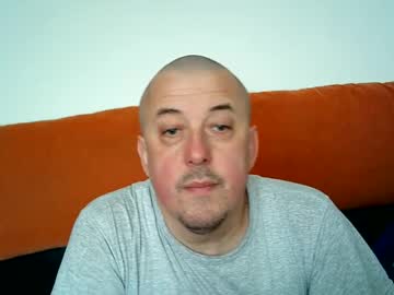 Sometimesaries Chaturbate profile image