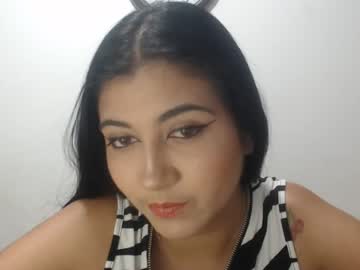 Profile of hellennmoon