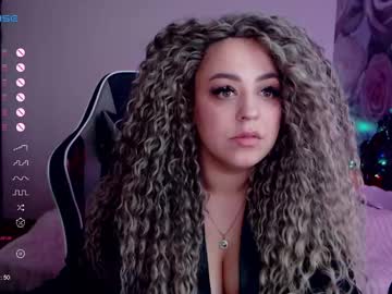 _Just_A_Queen_3
