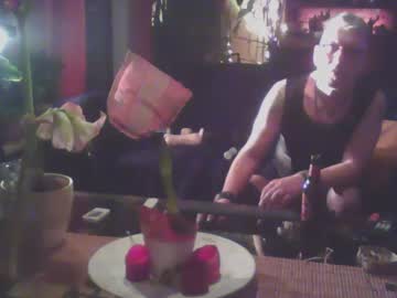 Hennes19x14 Chaturbate profile image