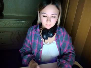 Inviolable19 Chaturbate profile image