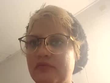Cherrypeachz Chaturbate profile image