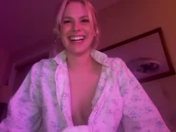 Bella_Christian