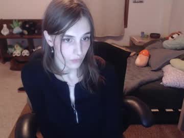 Profile of petitecut