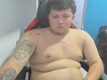 Onewhiteboichub Chaturbate profile image