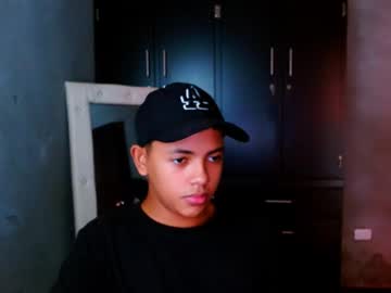 Kiira_0 Chaturbate profile image
