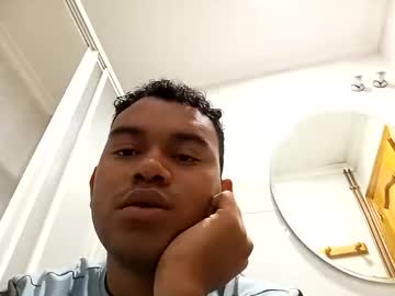 Maini22 Chaturbate profile image