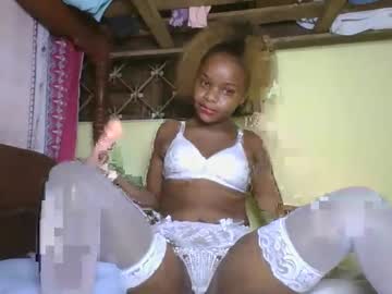 Linahsamarisoavola Chaturbate profile image