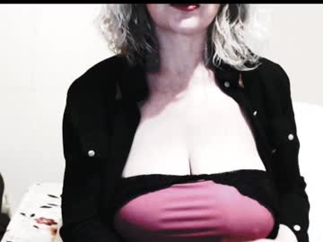 Profile of naughtyymilfyy