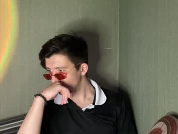 Profile of maximumhot718