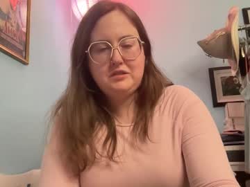 Profile of happylilcamgirl