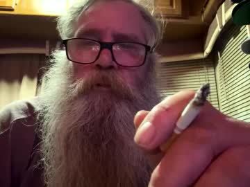 Profile of olderguyplayin