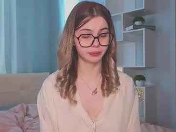 Profile of girl_jpg