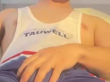 Profile of max2748375