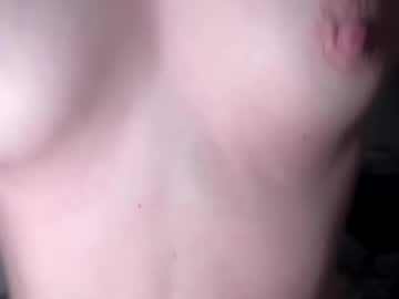 Profile of unevenerbulb751