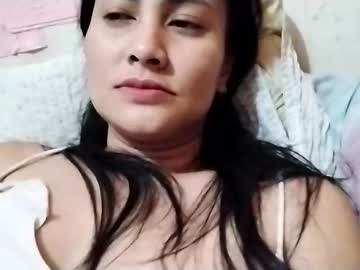 Yummylovely266079 Chaturbate profile image