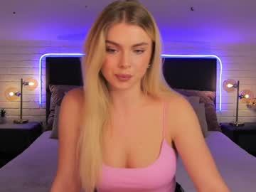 Profile of angel___blond