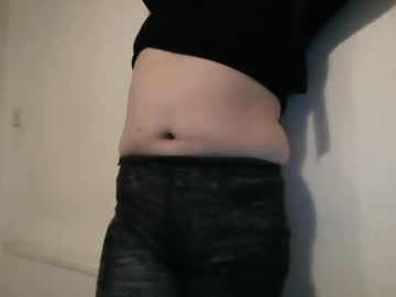 Profile of navel_submissive