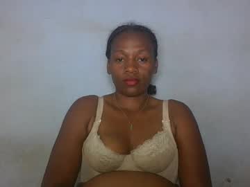 Yola93 Chaturbate profile image