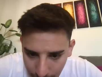 E1drian32 Chaturbate profile image