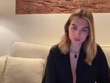 Krisvixen Chaturbate profile image