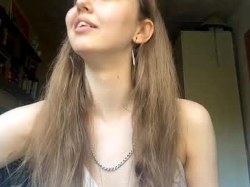 Kiracrave Chaturbate profile image