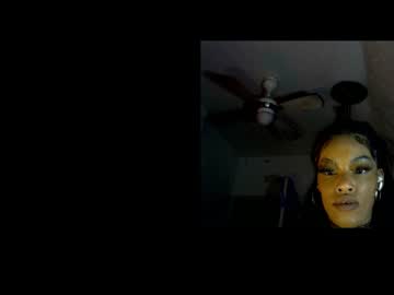 Profile of layylaluxx