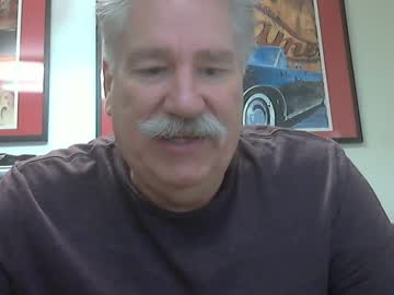 Luv2sucumb2u Chaturbate profile image