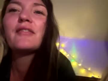 Profile of two_broke_girlz