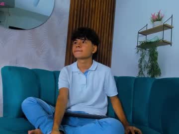 Naughty_Twinss Chaturbate profile image