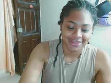 Michellmoon32 Chaturbate profile image