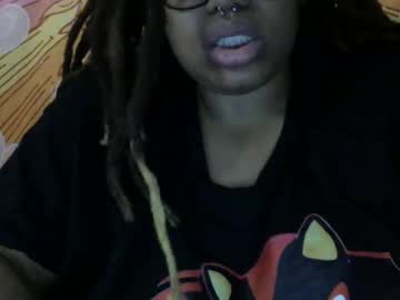 Profile of goddesshoneybun
