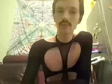 Profile of lilbicumslut