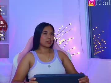 Profile of aly_nicols_