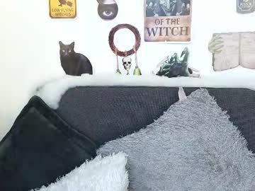 Mia_Roux1