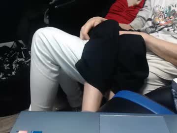 Profile of petitepleasure69420