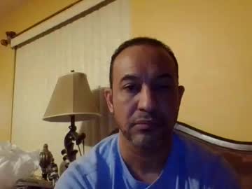 Papichulo2045 Chaturbate profile image