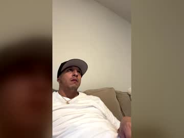 Larryllv Chaturbate profile image
