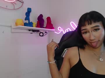 Mia_Bloom2