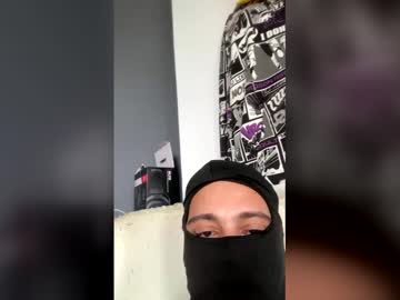 Kxzztohjliul Chaturbate profile image