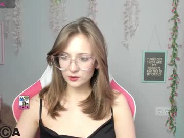 Profile of mariellmoon